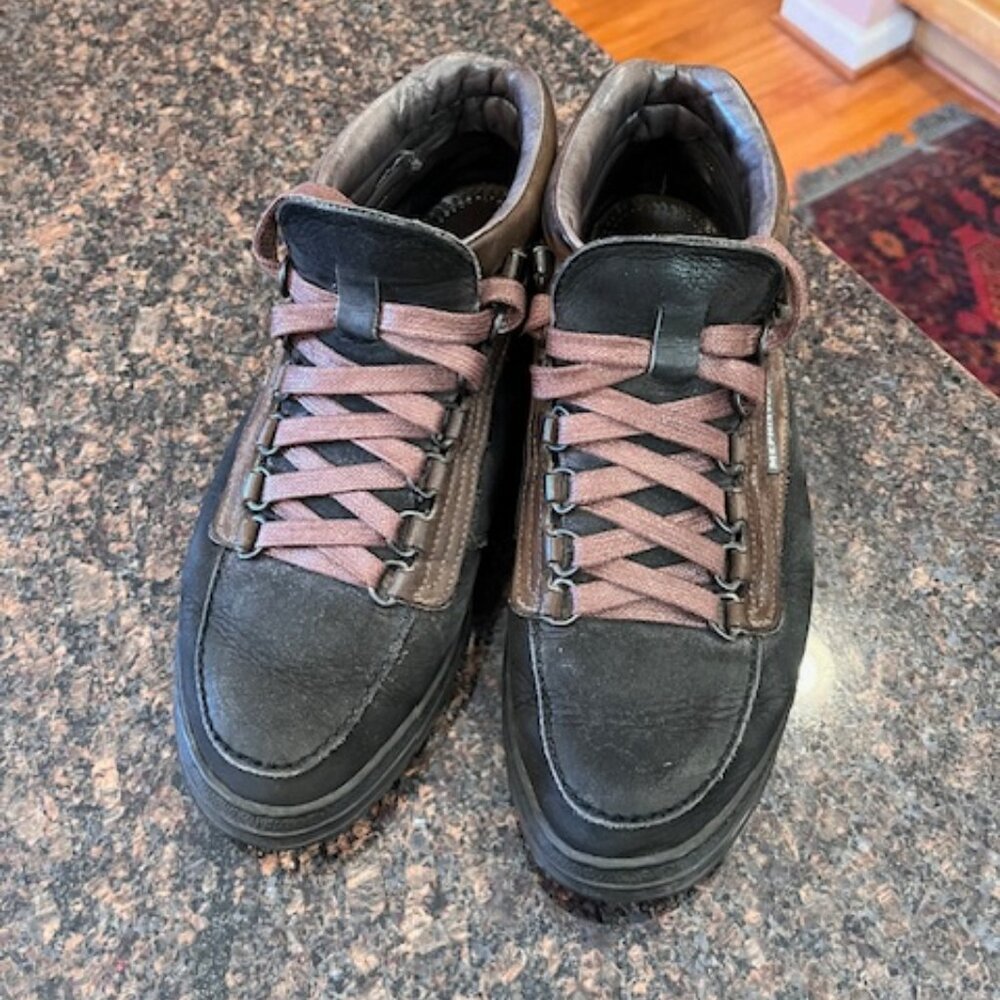 Mephisto nubuck leather boot